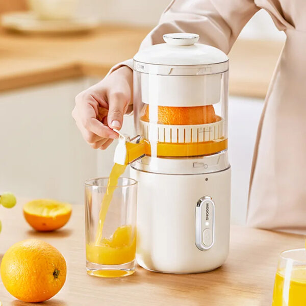 Portable Wireless Electric Juicer – USB Rechargeable Citrus & Fruit Squeezer - Image 2